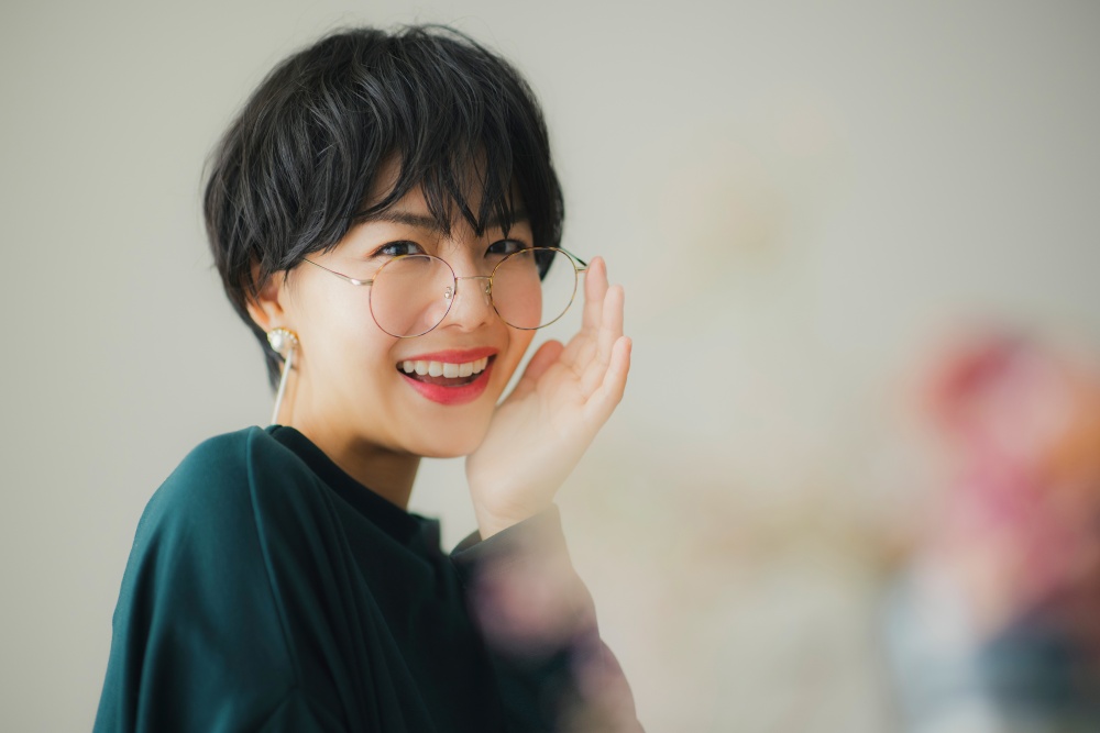 パーソナルカラーで変わった女性